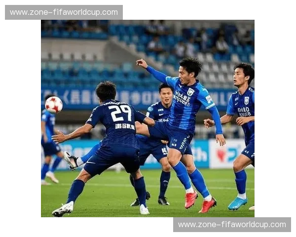 静冈之光与大阪之魂的交响:清水心跳vs大阪钢巴,一场关于足球原点的博弈 静冈之光与大阪之魂的交响:清水心跳vs大阪钢巴,一场关于足球原点的博弈